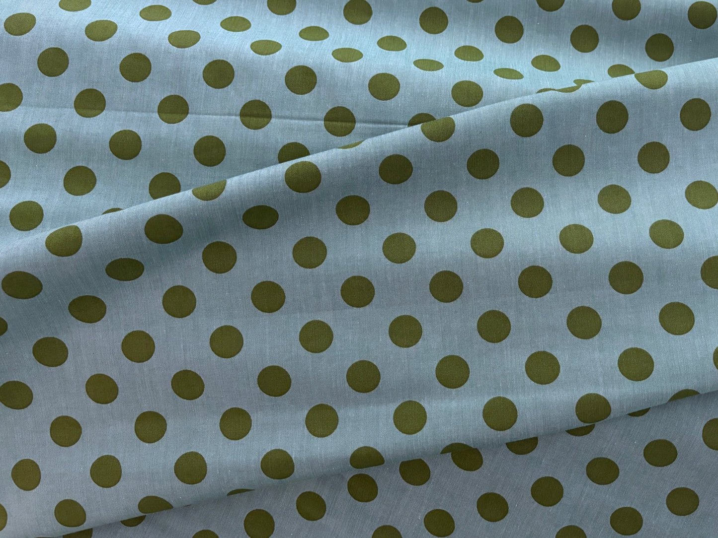 Baumwollstoff Chambray Dots Tilda Punkte Grün