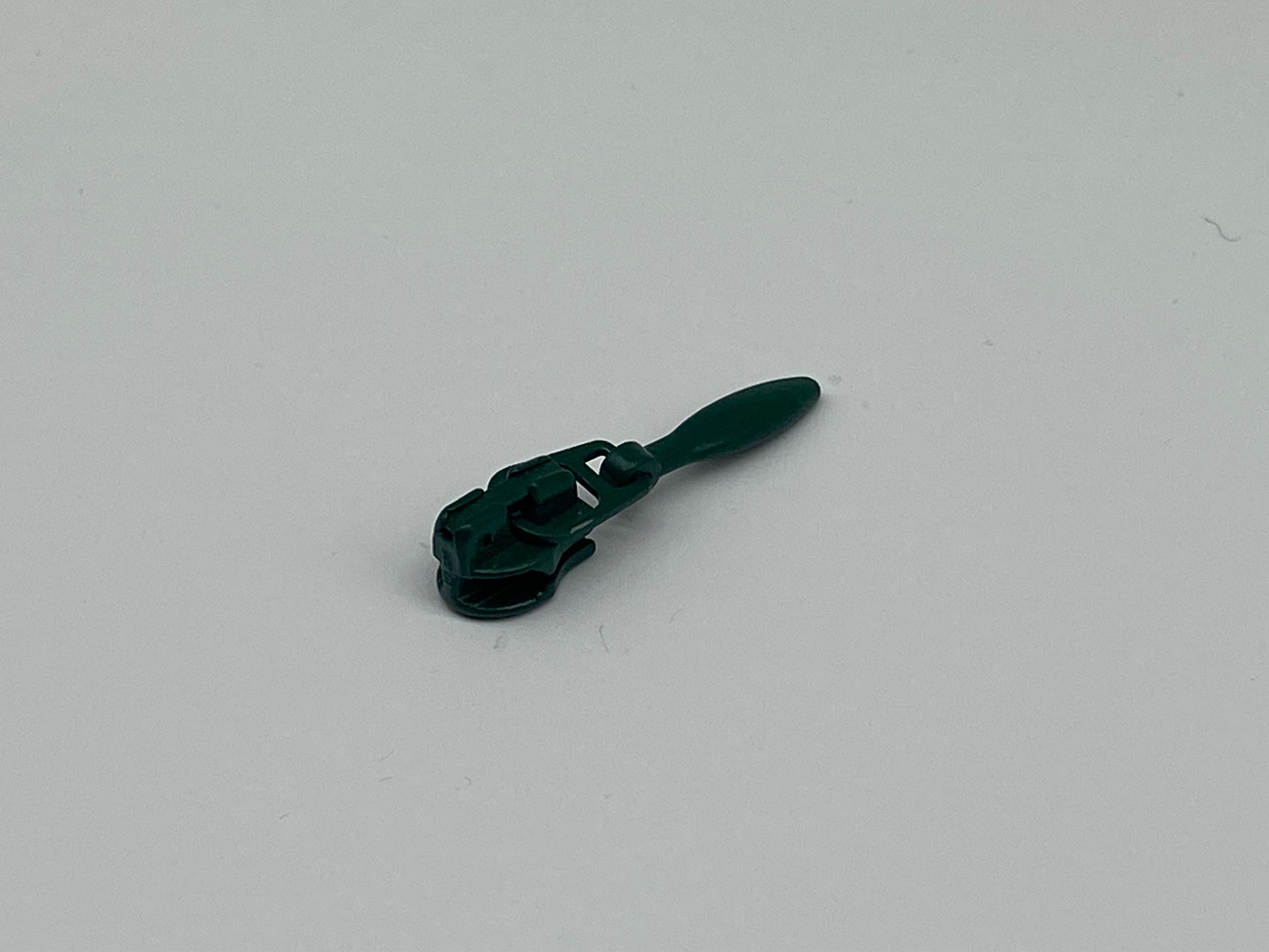 Zipper/Schieber Jägergrün 217 für Endlosreißverschluss