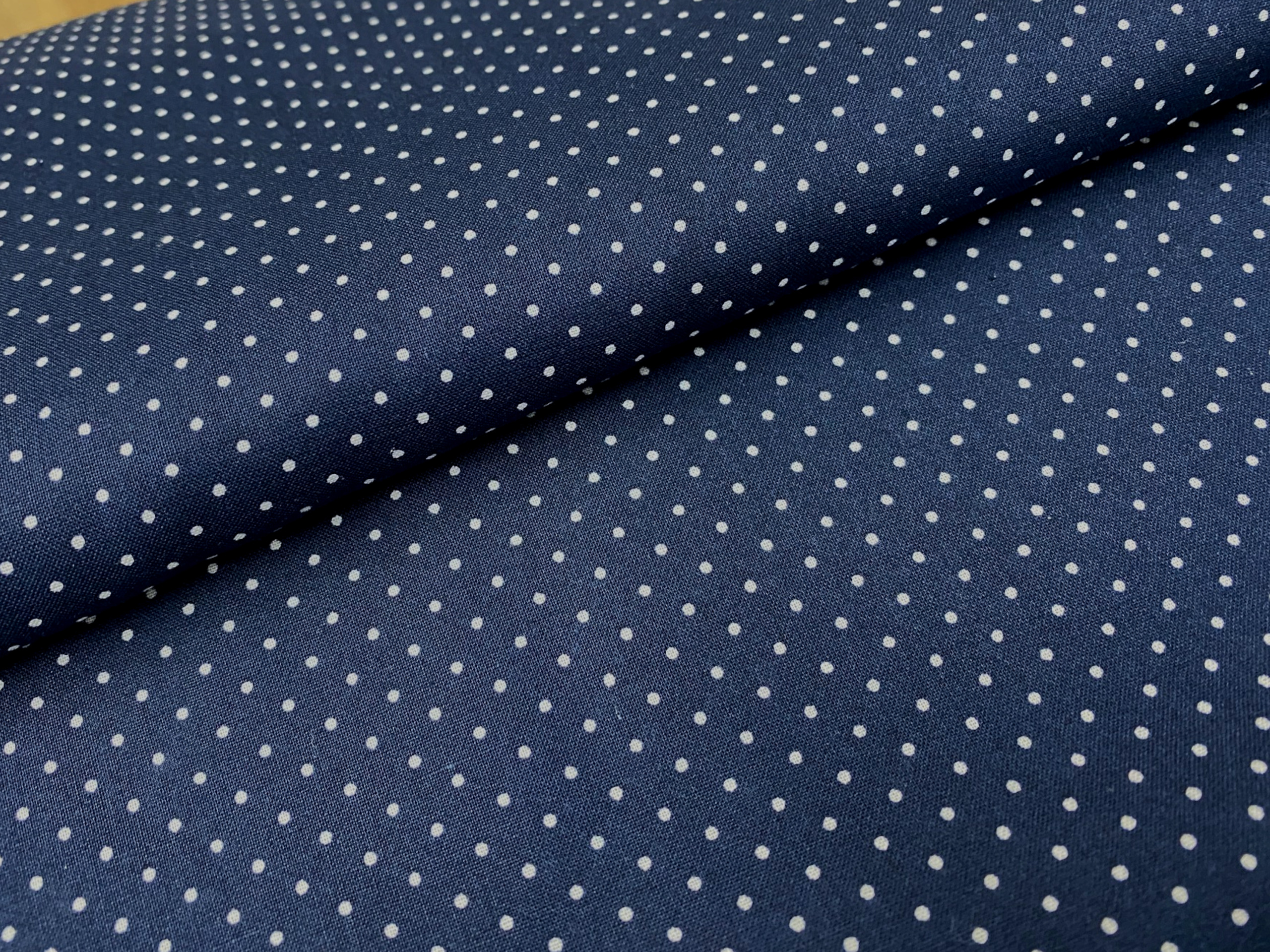 Baumwollstoff Pünktchen Weiß auf Dunkelblau VH 002