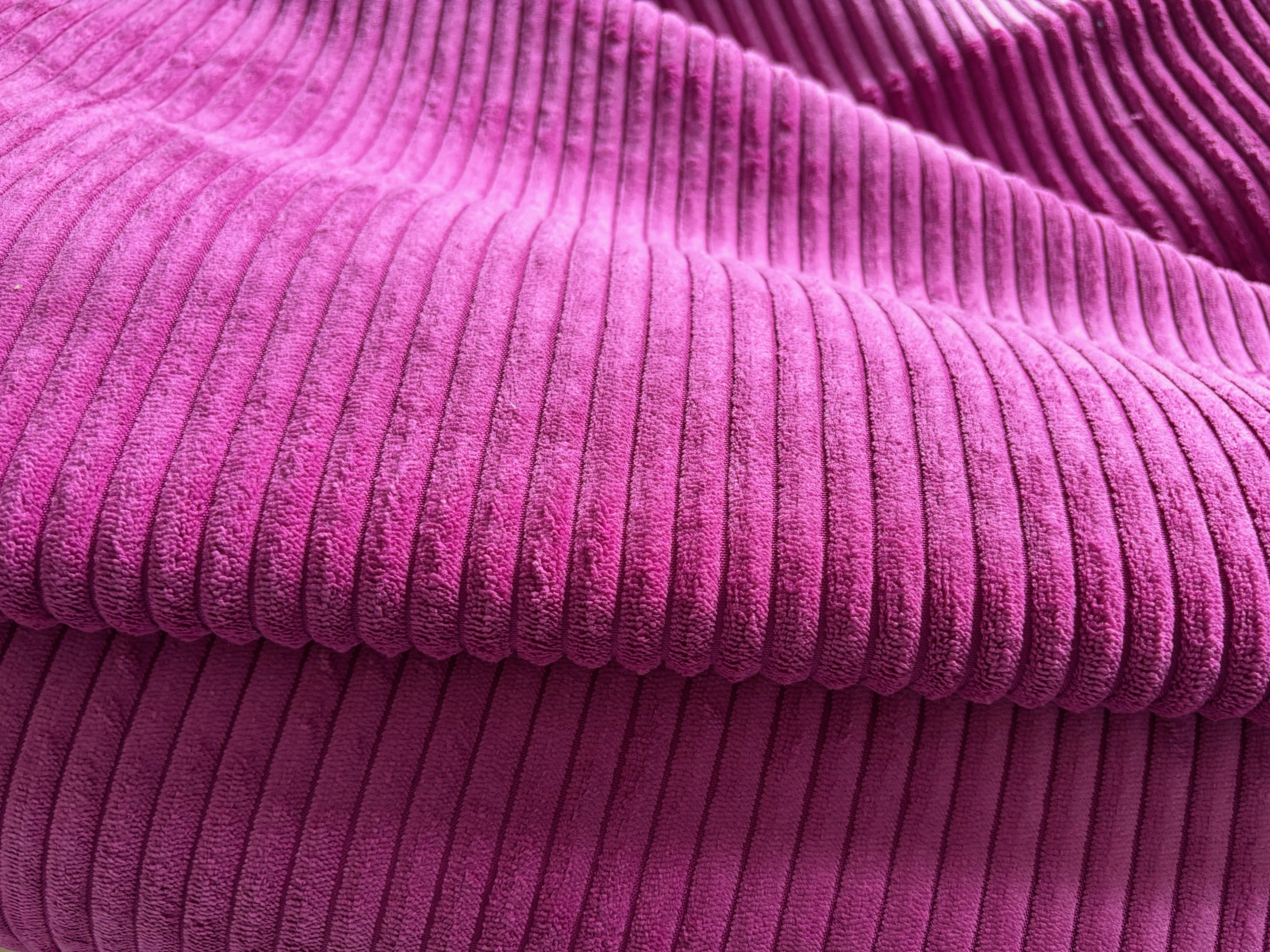 Breitcord Mega Pink Wanja