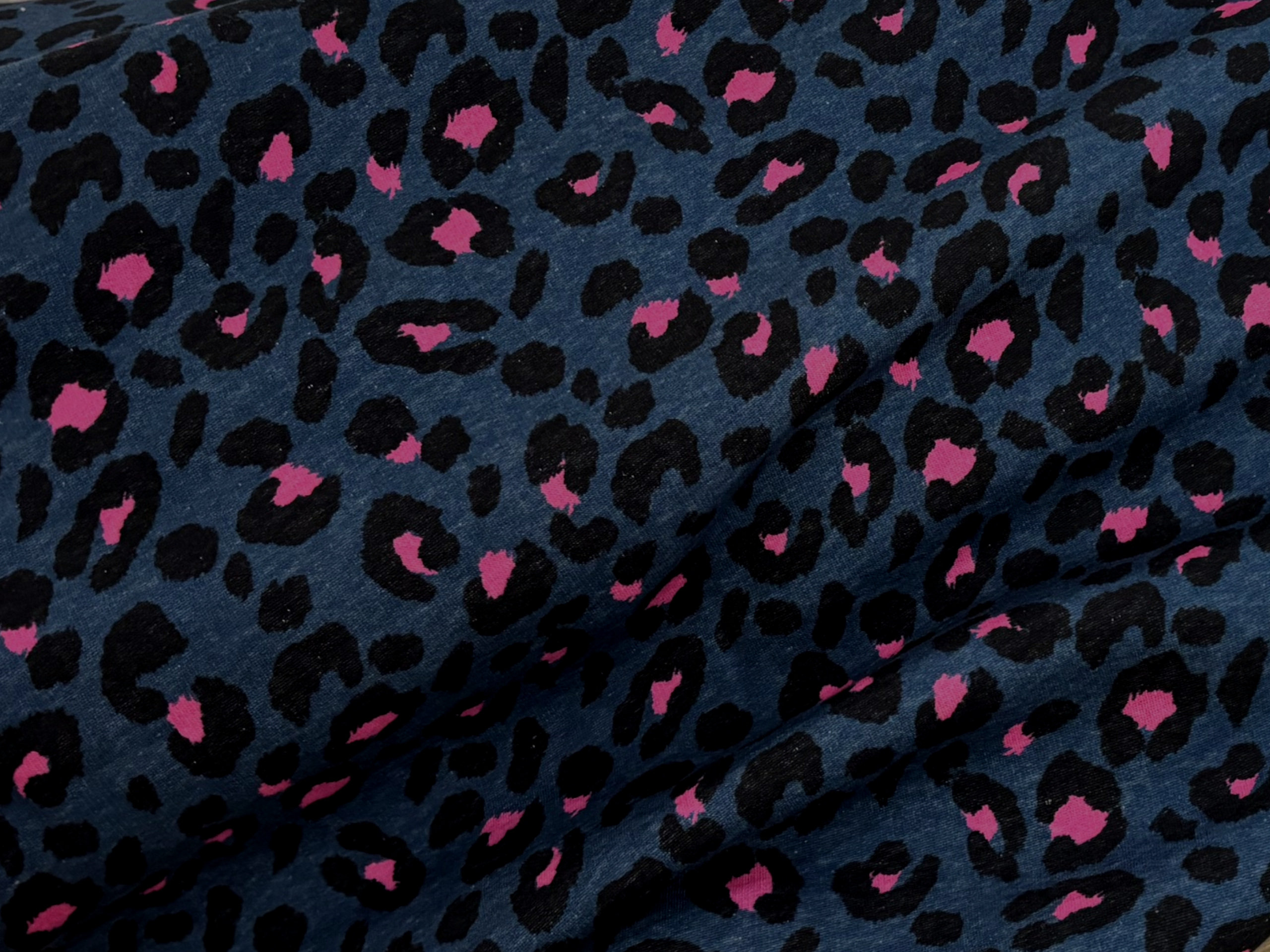 Sweatshirtstoff Leo Dunkelblau Pink