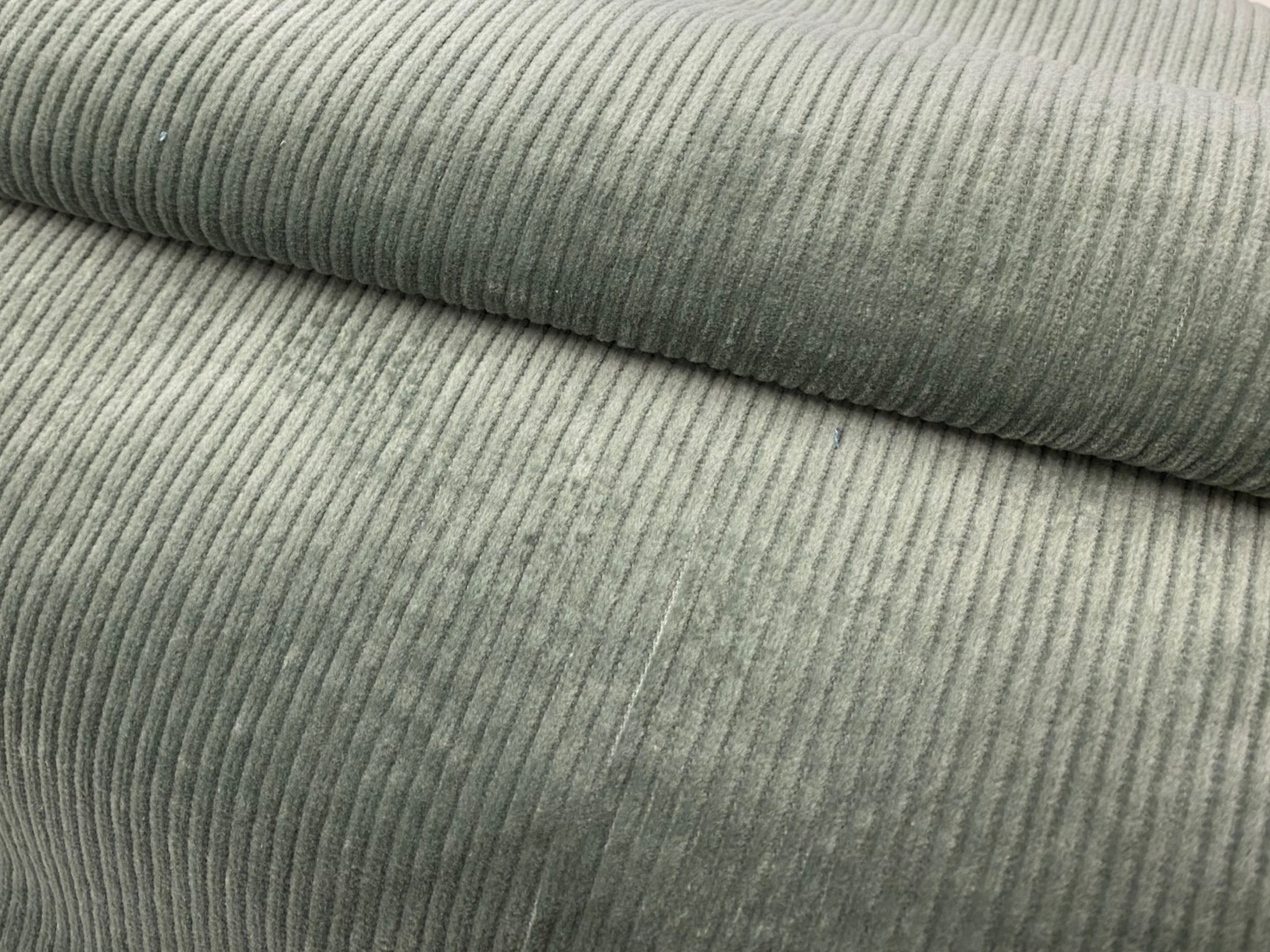 Breitcord Uni Bubble Altgrün Hell Washed Stretch