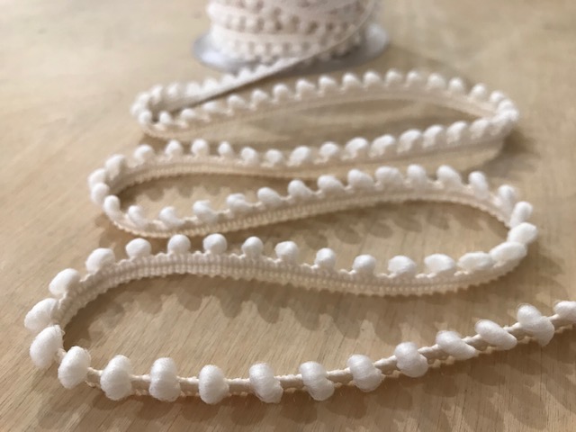 Bommelborte Mini Creme 5 mm 051